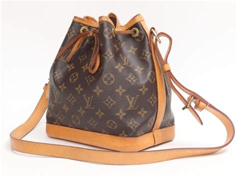 drawstring louis vuitton|louis vuitton round bucket bag.